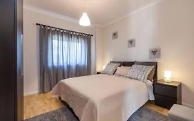 Carvalhosa Apartment